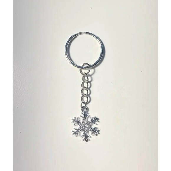 Silver Snowflake Keychain - Picture 1 of 3
